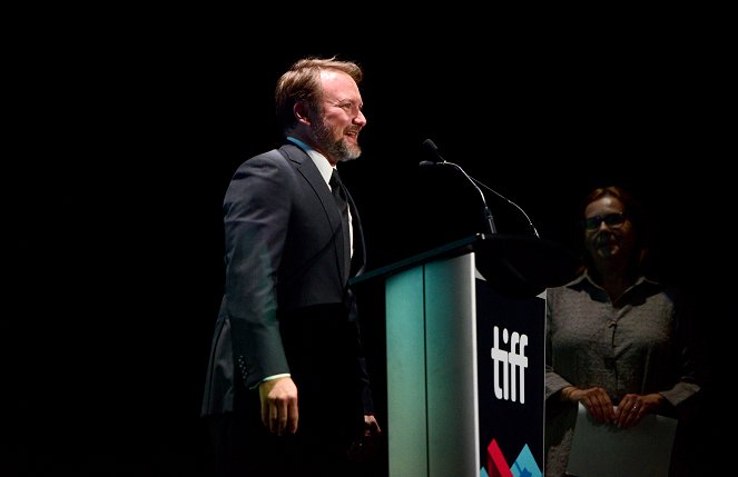 Glass Onion: A Knives Out Mystery - Veranstaltungen - "Glass Onion" world premiere at the Toronto International Film Festival at Princess of Wales Theatre on September 10, 2022 in Toronto, Ontario - Rian Johnson