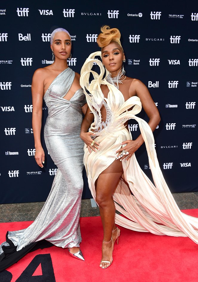 Na nože: Glass Onion - Z akcí - "Glass Onion" world premiere at the Toronto International Film Festival at Princess of Wales Theatre on September 10, 2022 in Toronto, Ontario - Janelle Monáe