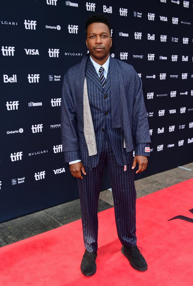 Glass Onion: Film z serii „Na noże” - Z imprez - "Glass Onion" world premiere at the Toronto International Film Festival at Princess of Wales Theatre on September 10, 2022 in Toronto, Ontario - Leslie Odom Jr.