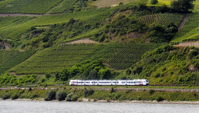 Eisenbahn-Romantik - Season 26 - Rheinromantik in einem Zug - Van film