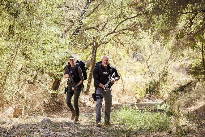 NCIS: Los Angeles - Season 14 - Bestseller - Photos