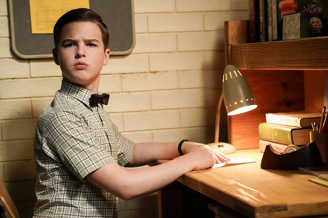 Young Sheldon - A Resident Advisor and the Word 'Sketchy' - Film - Iain Armitage