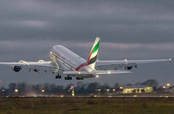 Der Kampf um die Riesenflieger - Filmfotos