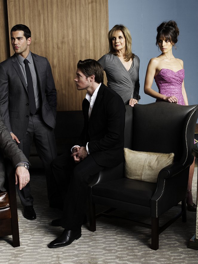 Dallas - Season 1 - Werbefoto - Jesse Metcalfe, Josh Henderson, Linda Gray, Jordana Brewster