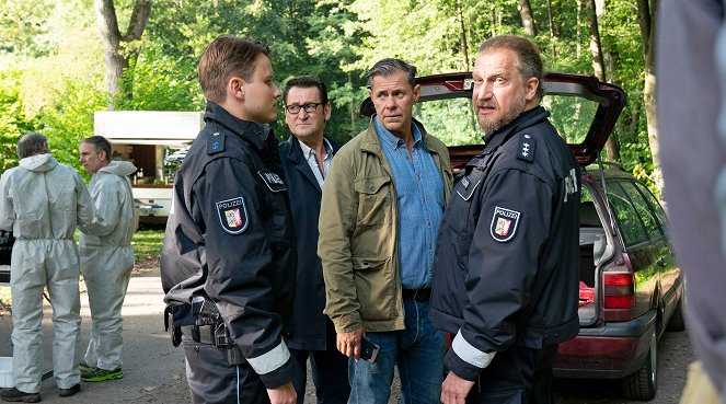 Detektívi zo severu - Blutspur - Z filmu - Paul Lux, Ingo Naujoks, Sven Martinek, Matthias Komm
