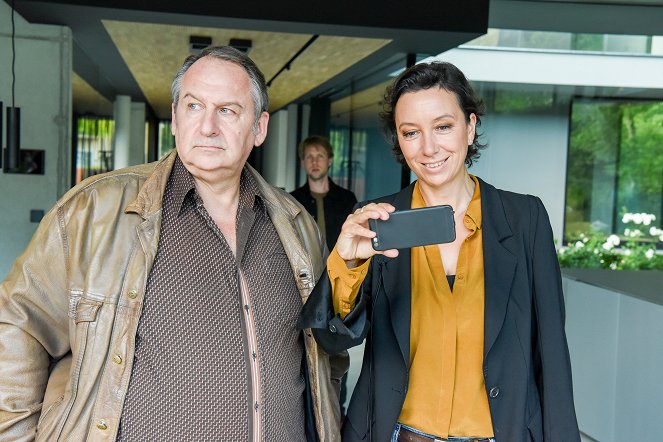Schnell ermittelt - Season 7 - Niklas Neumann - Photos - Wolf Bachofner, Ursula Strauss