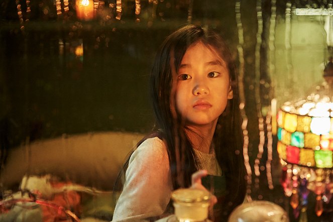 Jung_E - De la película - So-yi Park