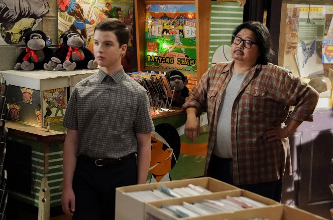 Young Sheldon - A Tougher Nut and a Note on File - Film - Iain Armitage, Jason Rogel