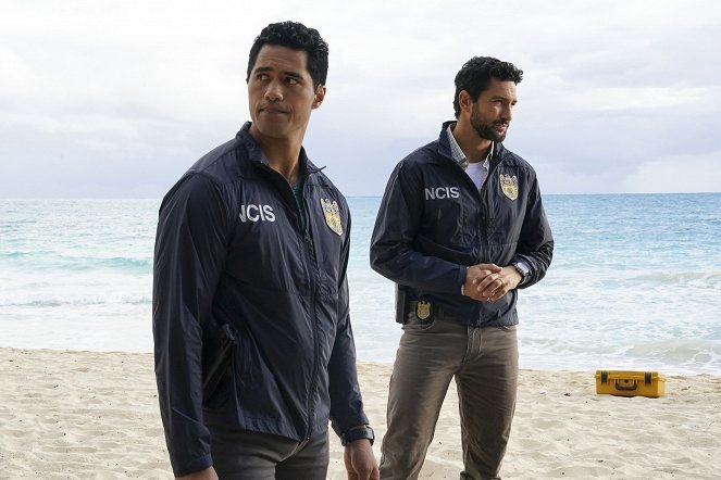 NCIS: Hawai'i - Season 2 - Shields Up - Film - Alex Tarrant, Noah Mills