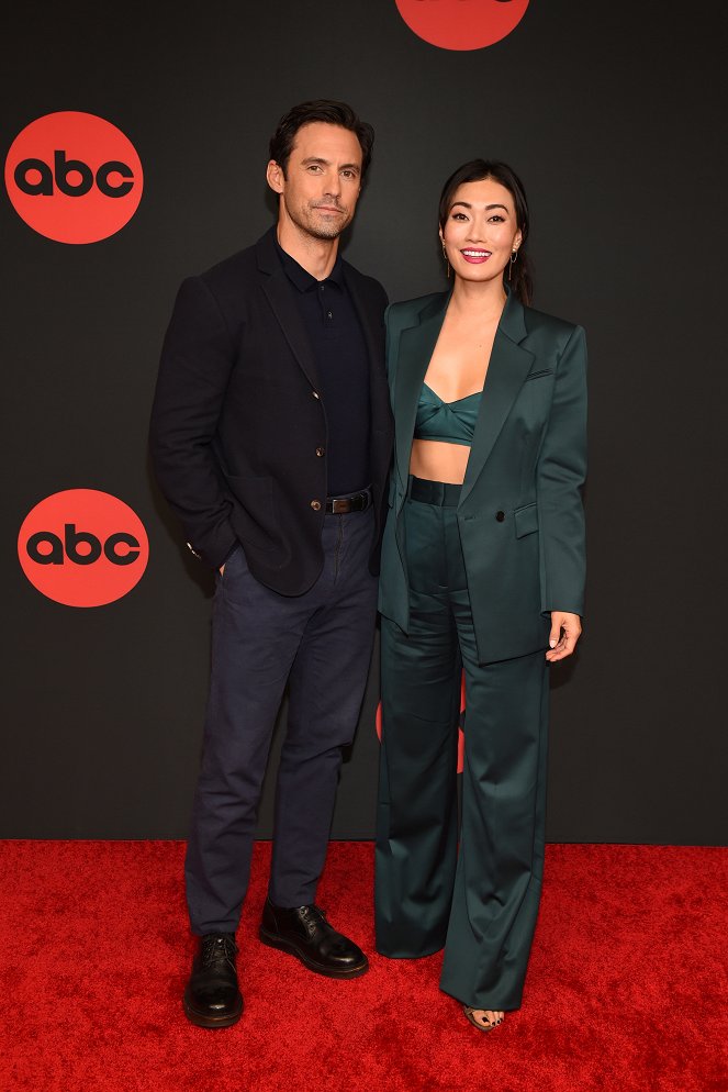 The Company You Keep - Événements - ABC Winter TCA Press Tour panels featured in-person Q&As with the stars and executive producers of new and returning series The Company You Keep