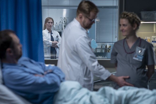 Nurses - Season 12 - Lain kirjain 3/4 - Photos - Leena Pöysti, Antti Luusuaniemi, Helmi-Leena Nummela