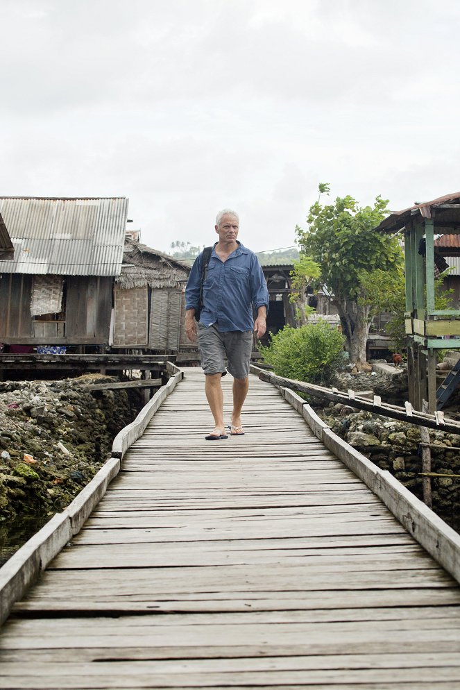 River Monsters - Coral Reef Killer - Photos