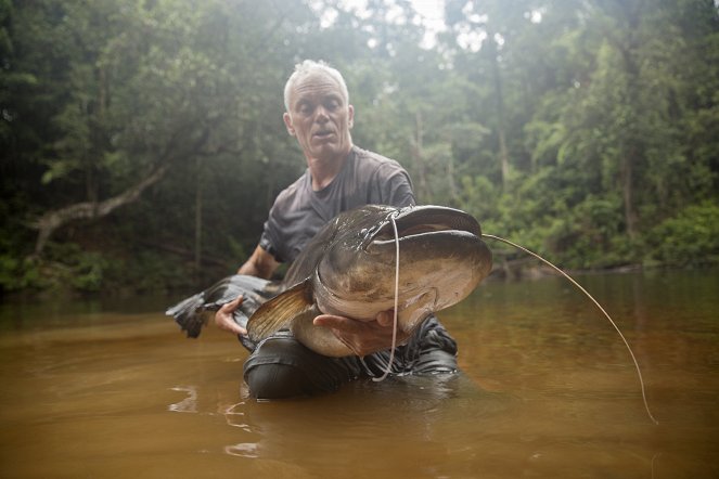 River Monsters - Season 9 - Malaysian Lake Monster - Photos