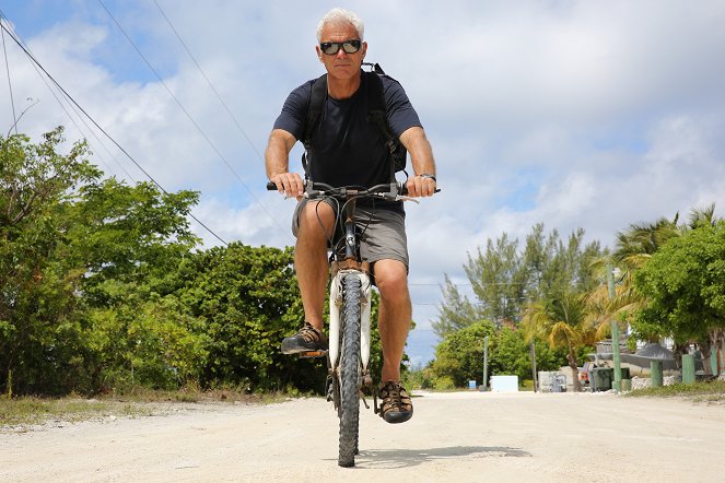 River Monsters - Terror in Paradise - Photos