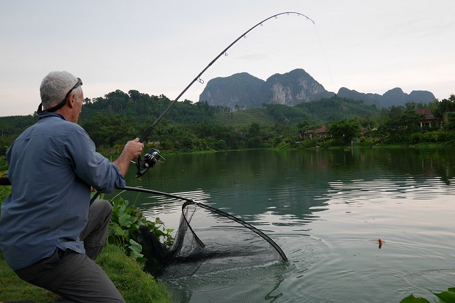 River Monsters - Season 7 - Mekong Mutilator - Photos