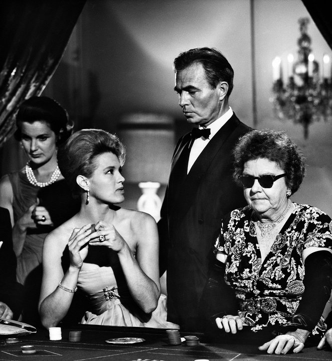 Alfred Hitchcock zeigt - Season 1 - Ein Mord wie er im Buche steht - Filmfotos - Angie Dickinson, James Mason, Geraldine Wall