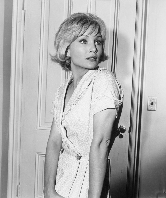 The Alfred Hitchcock Hour - Season 1 - Annabel - Photos - Susan Oliver