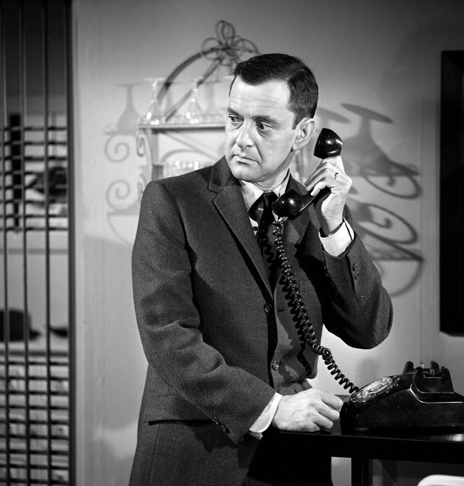 The Alfred Hitchcock Hour - Hangover - Photos - Tony Randall