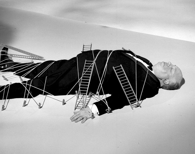 Alfred Hitchcock zeigt - A Tangled Web - Werbefoto - Alfred Hitchcock