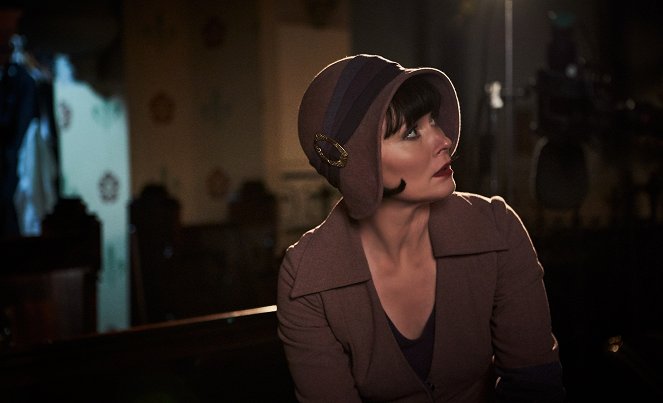 Miss Fisher & the Crypt of Tears - Van film