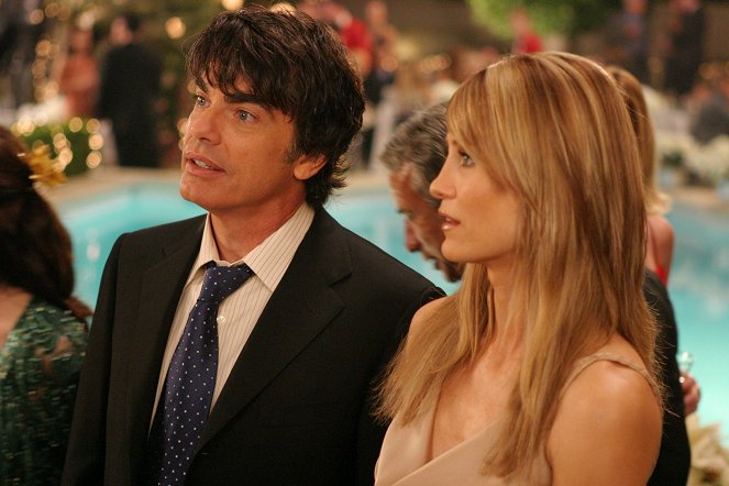 The O.C. - The Best Chrismukkah Ever - Photos - Peter Gallagher, Kelly Rowan