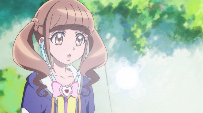 Healin' Good Pretty Cure - Quit or Not Quit? What`s Bothering Hinata? - Photos
