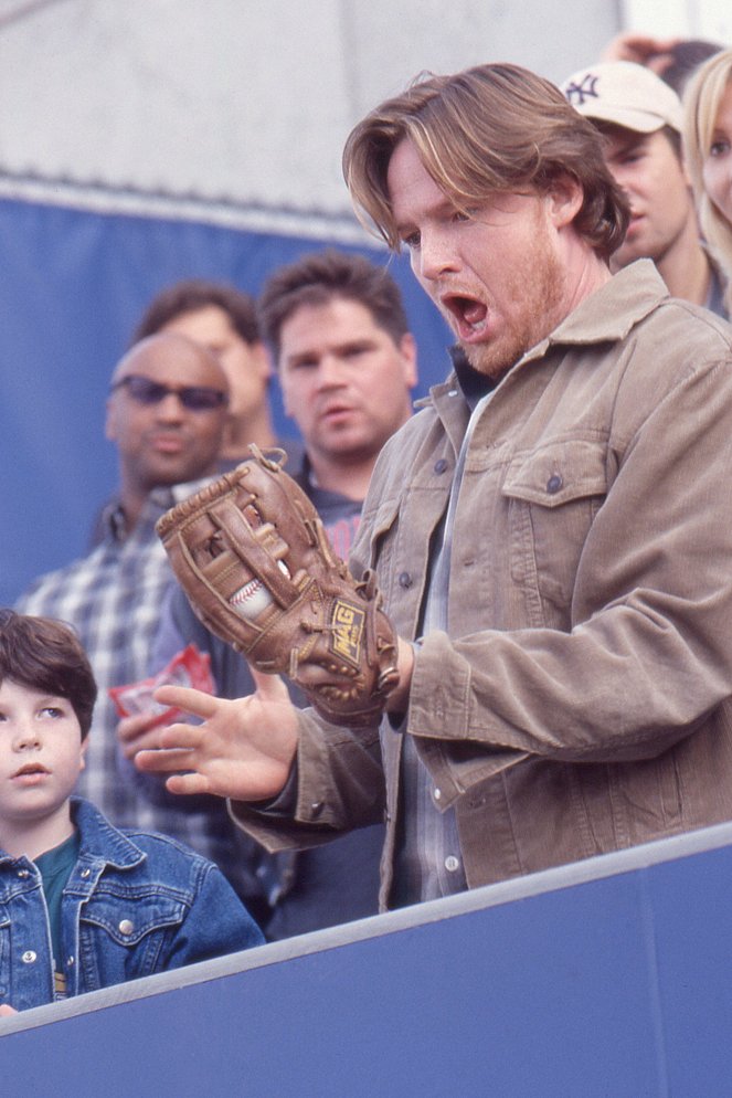 Keine Gnade für Dad - Neulich im Stadion - Filmfotos