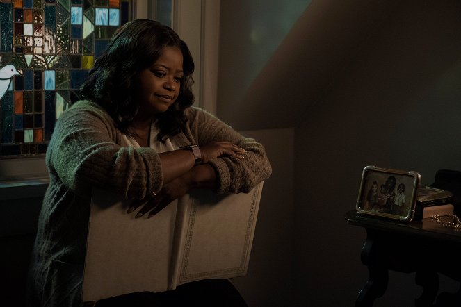 Truth Be Told - Never Take Your Eyes Off Her - Photos - Octavia Spencer