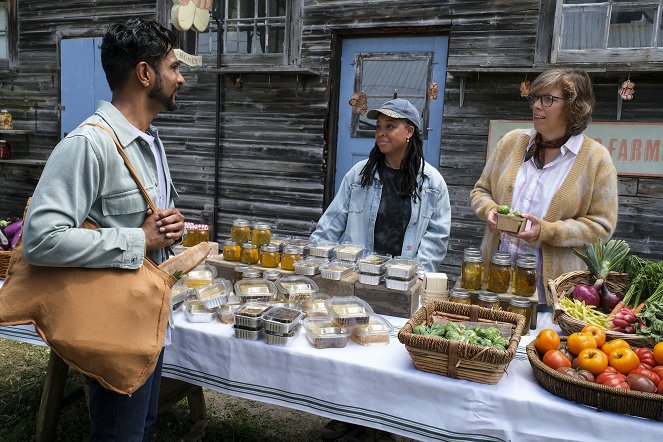 Ghosts - Halloween 2: The Ghost of Hetty's Past - De la película - Utkarsh Ambudkar