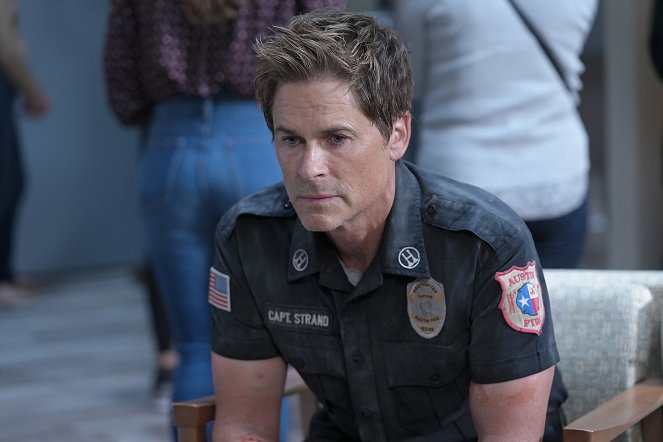 9-1-1: Lone Star - This Is Not a Drill - Van film - Rob Lowe