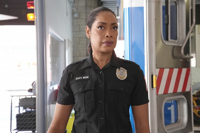 9-1-1: Lone Star - This Is Not a Drill - Van film - Gina Torres