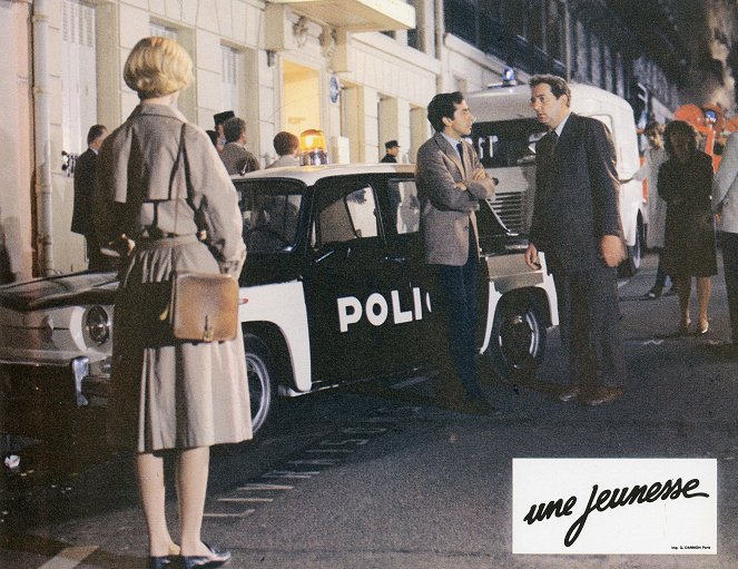 Une jeunesse - Lobby Cards