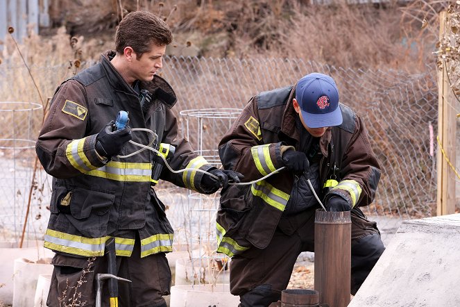 Chicago Fire - How Does It End? - Van film