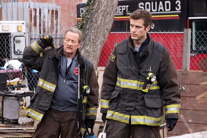Chicago Fire - How Does It End? - Photos - Christian Stolte