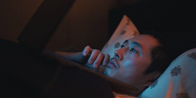 Awantura - Zakreślamy wokół siebie magiczne koło - Z filmu - Steven Yeun
