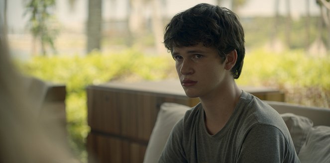 The Mosquito Coast - Season 2 - Eulogy - Photos