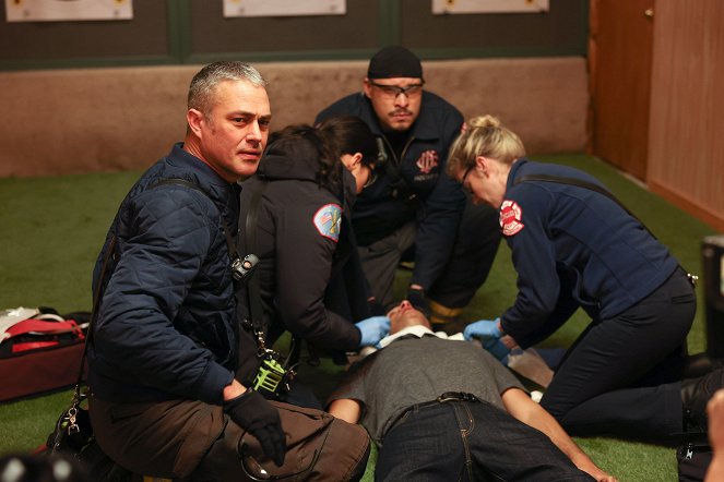 Chicago Fire - The Man of the Moment - Do filme - Taylor Kinney