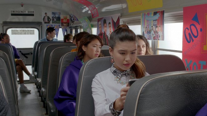 Make It Pop - Season 2 - Get on the Bus! - Filmfotók