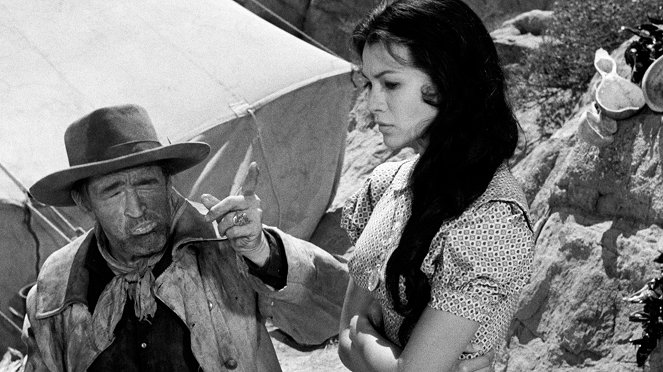 Gunsmoke - He Learned About Women - Photos