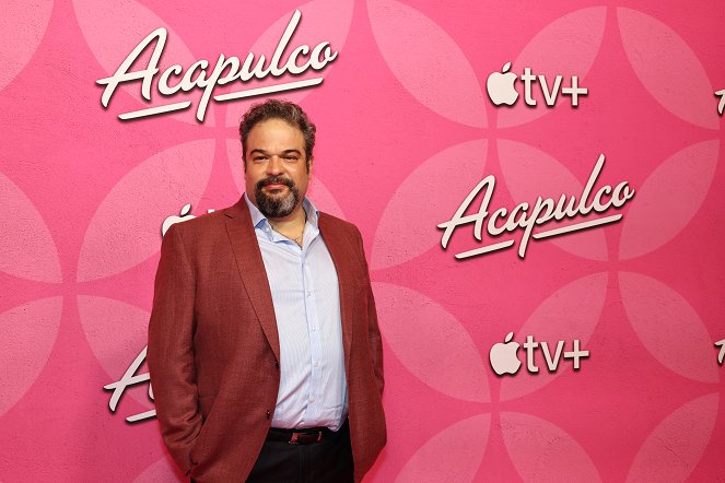 Acapulco - Season 2 - Z akcií - The red carpet premiere of the Apple Original series “Acapulco” at The London West Hollywood hotel