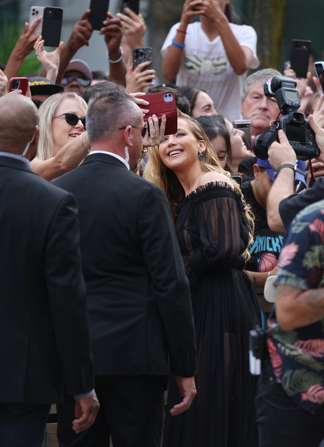 Mosty - Z akcí - Toronto International Film Festival world premiere of “Causeway” at Royal Alexandra Theatre - Jennifer Lawrence