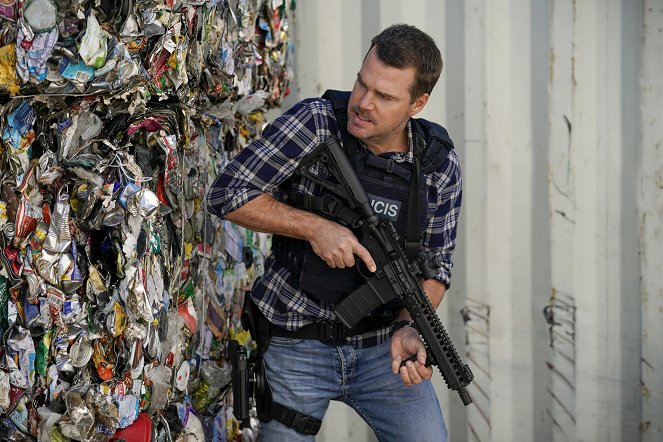 NCIS: Los Angeles - Season 14 - A becsület nevében - Filmfotók - Chris O'Donnell