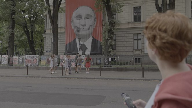 Hrdinové a zrádci uvnitř Ruska - Z filmu