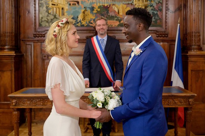 Nuestra pequeña gran boda - De la película - Camille Lou, Ahmed Sylla