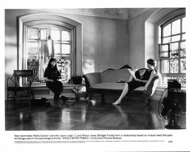 Spolubydlící - Fotosky - Jennifer Jason Leigh, Bridget Fonda
