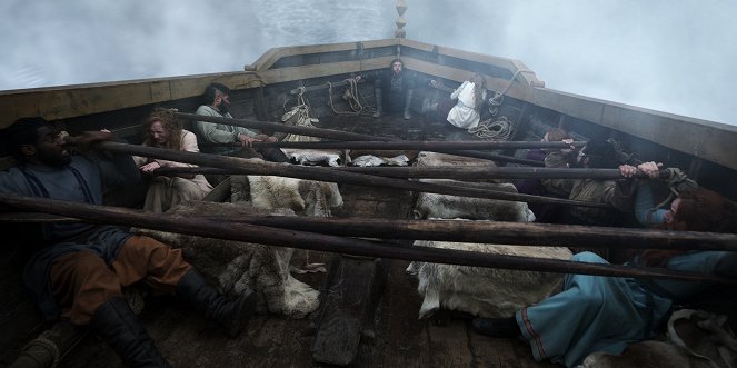 Vikingové: Valhalla - Série 2 - Krok do neznáma - Z filmu - Kayode Akinyemi, Taylor James, Leo Suter