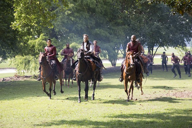 Into the Badlands - White Stork Spreads Wings - Photos