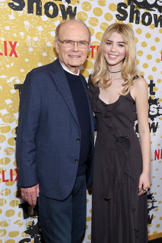 Zlatá devadesátá - Série 1 - Z akcií - That 90's Show S1 premiere at Netflix Tudum Theater on January 12, 2023 in Los Angeles, California - Kurtwood Smith, Callie Haverda