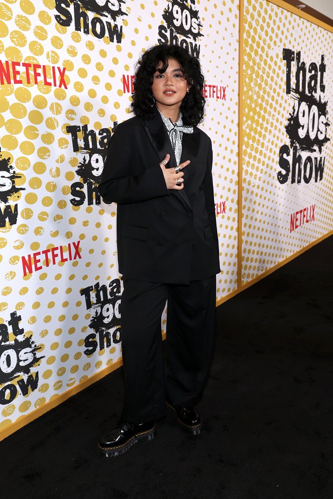 Zlatá devadesátá - Série 1 - Z akcí - That 90's Show S1 premiere at Netflix Tudum Theater on January 12, 2023 in Los Angeles, California - Sam Morelos