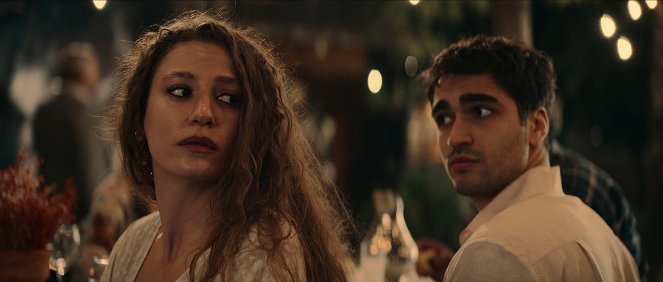 Shahmeran - Le Serpent en moi - Film - Serenay Sarıkaya, Mert Ramazan Demir